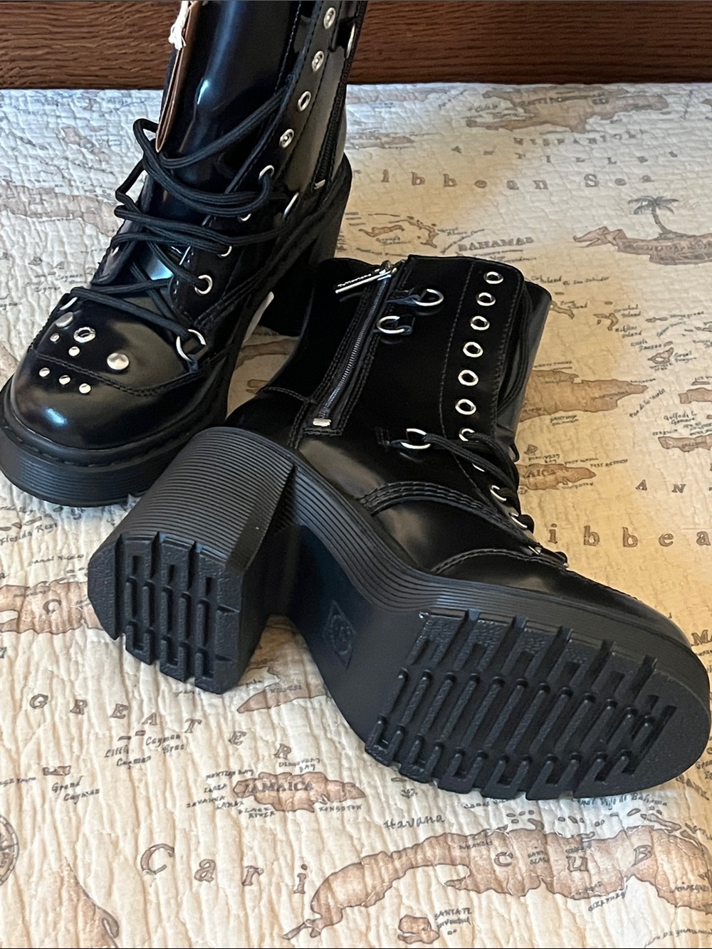 DOC MARTENS CHESNEY Studded Black/Silver Hightop Boots SIZE 7 Women’s NWT runs L - Picture 11 of 16